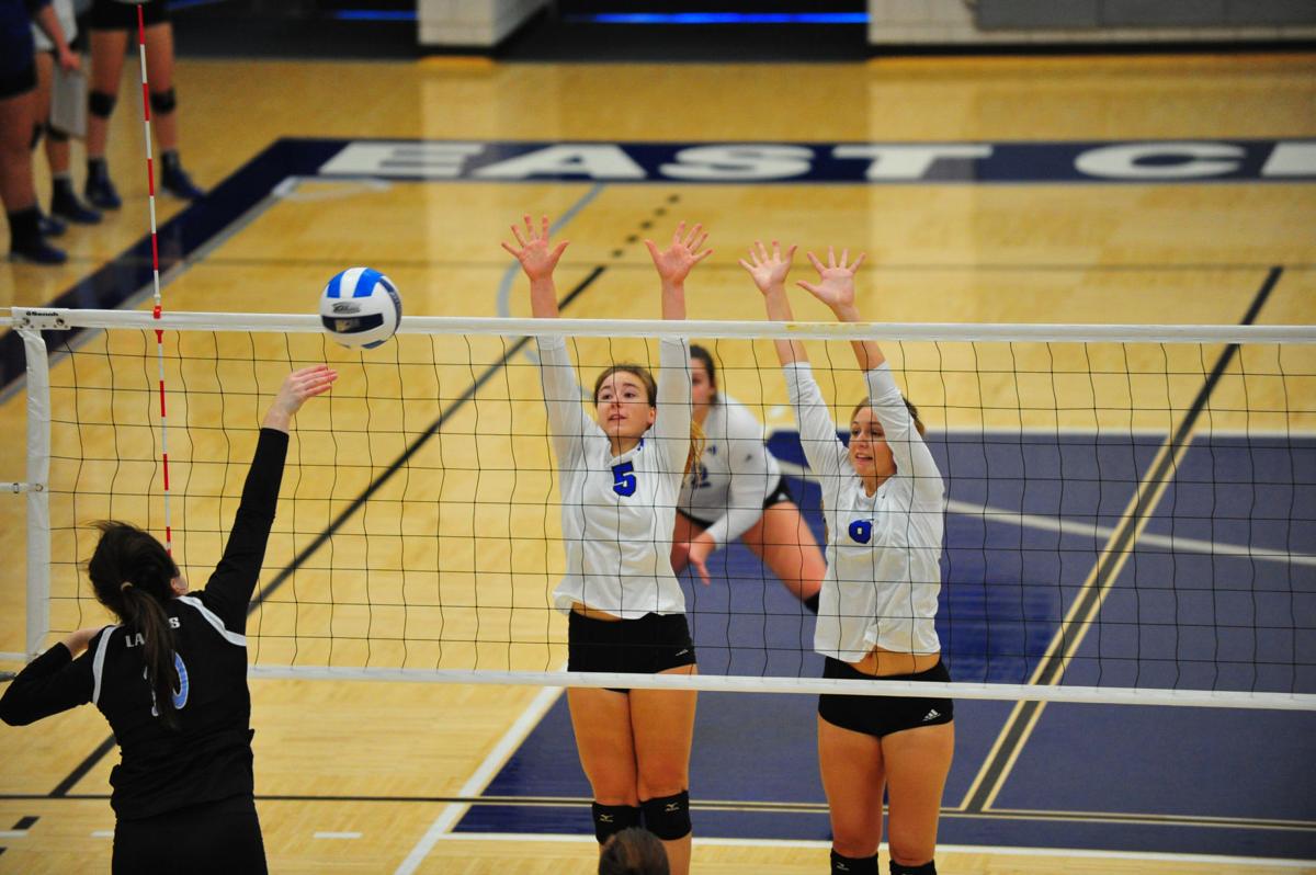 006ECCLVVB17.jpg