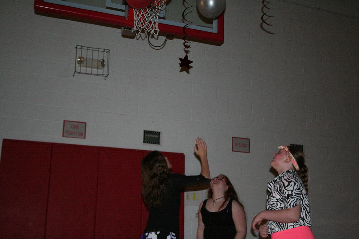 034002 SCN mom prom.gif.jpg