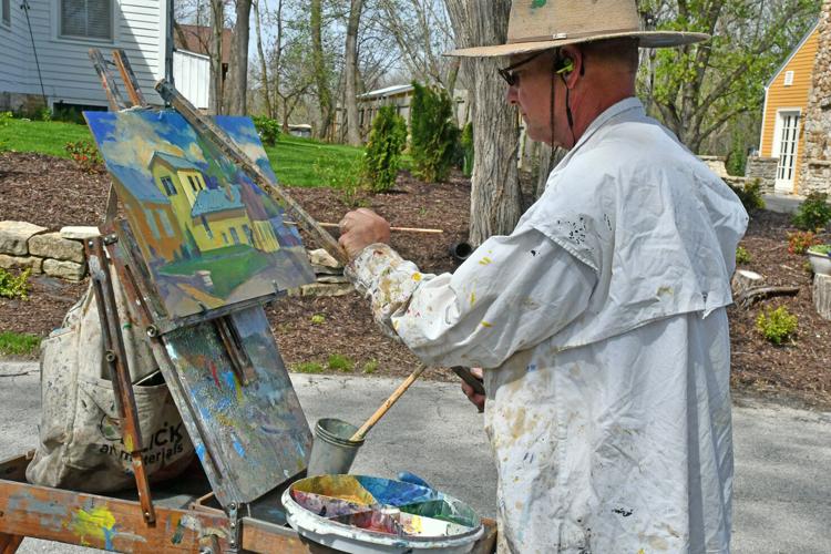 Craig Thomas paints in Augusta