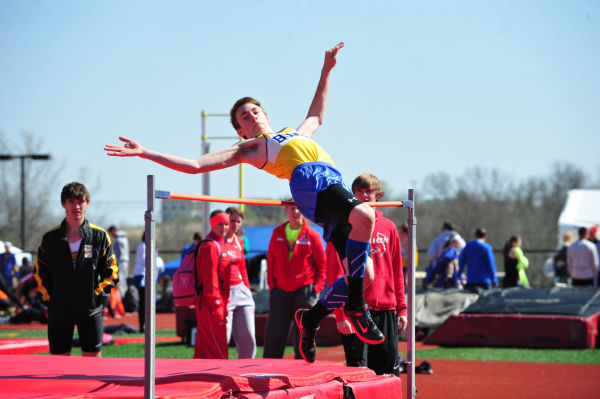 037UniRelaysA14.jpg