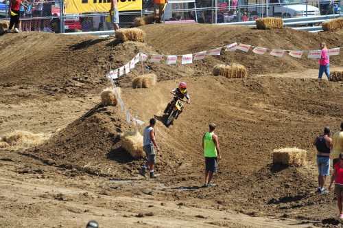 002FMotocB12.jpg