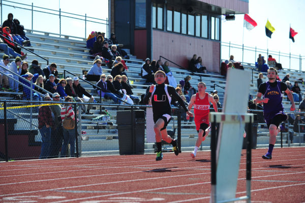 040UniRelaysB14.jpg