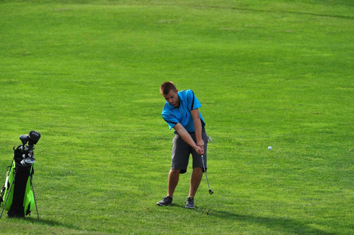 011ChamberJrGolfA14.jpg