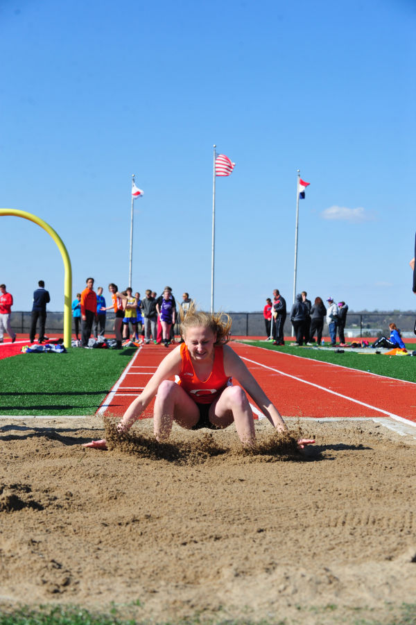 065UniRelaysB14.jpg