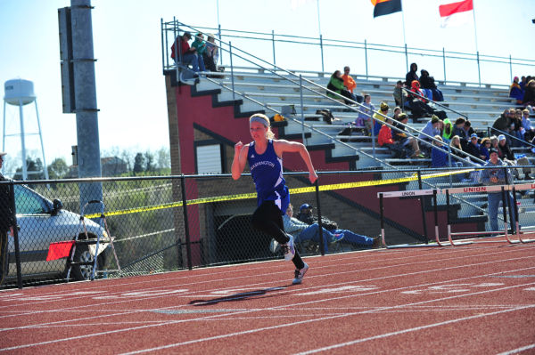 064UniRelaysB14.jpg