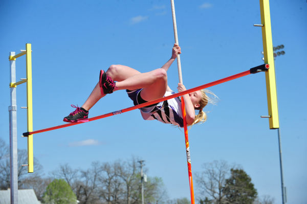 077UniRelaysA14.jpg
