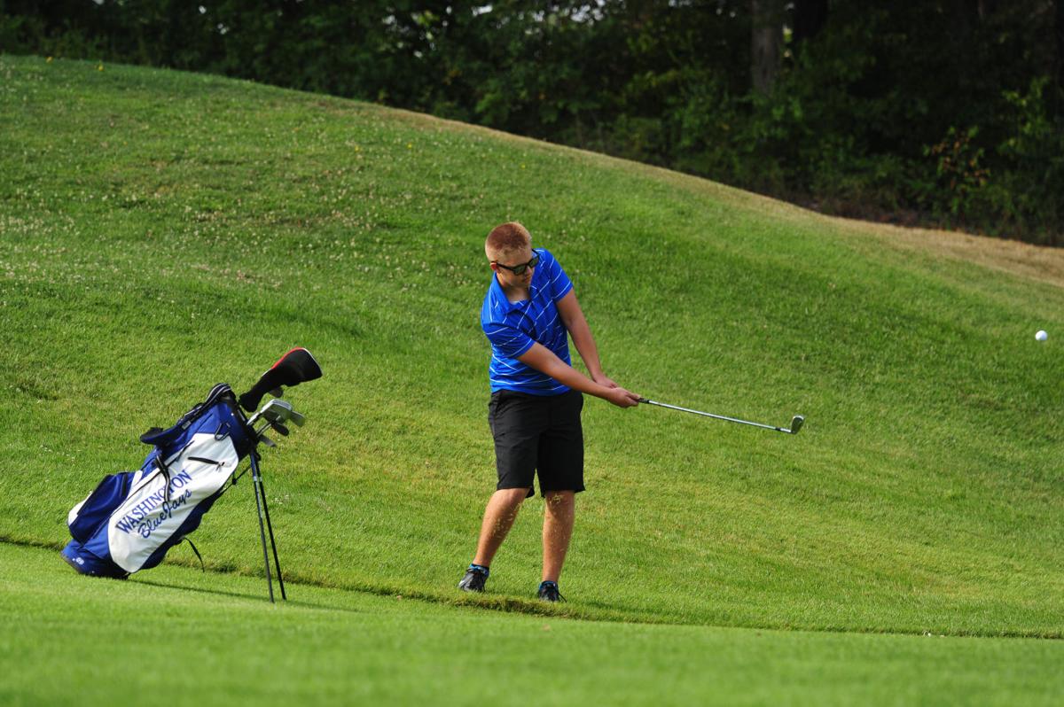 031ChamberJrGolfA14.jpg