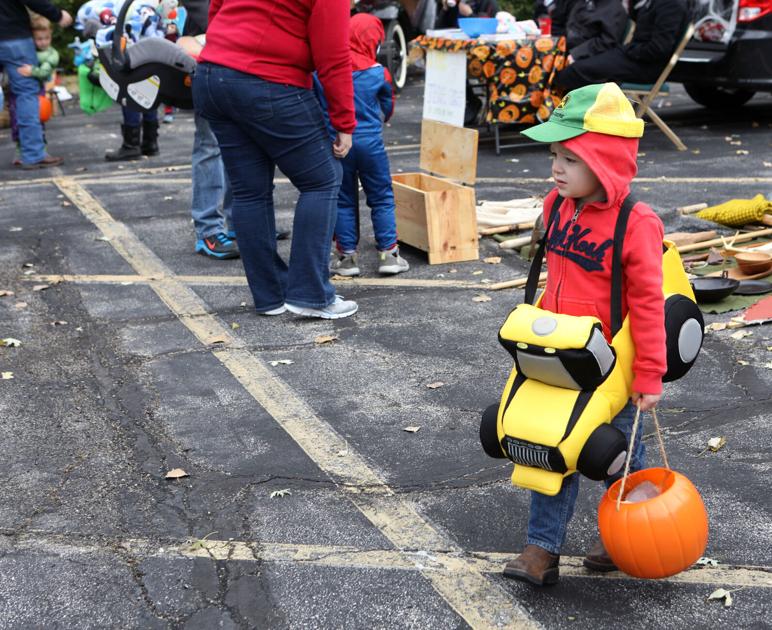 Safety Tricks to Make Halloween Night a Treat | Features People