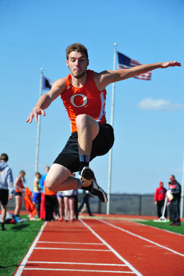 031UniRelaysB14.jpg