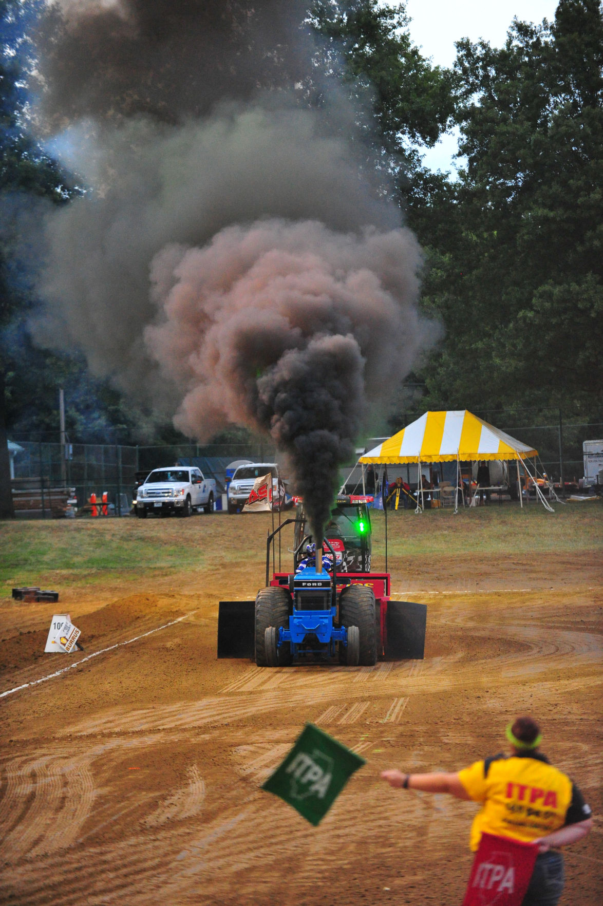 030SatNtTractor17.jpg
