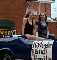Emily Frick and Kylee Hopping smile
