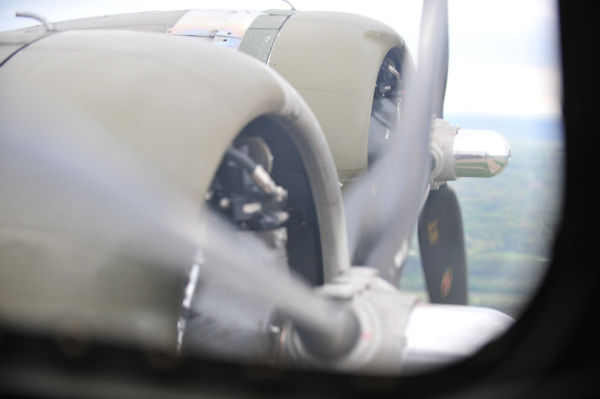 053B17MediaFlight14.jpg