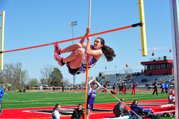 048UniRelaysA14.jpg