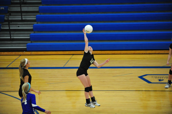 054HerTnyThuVB13.jpg