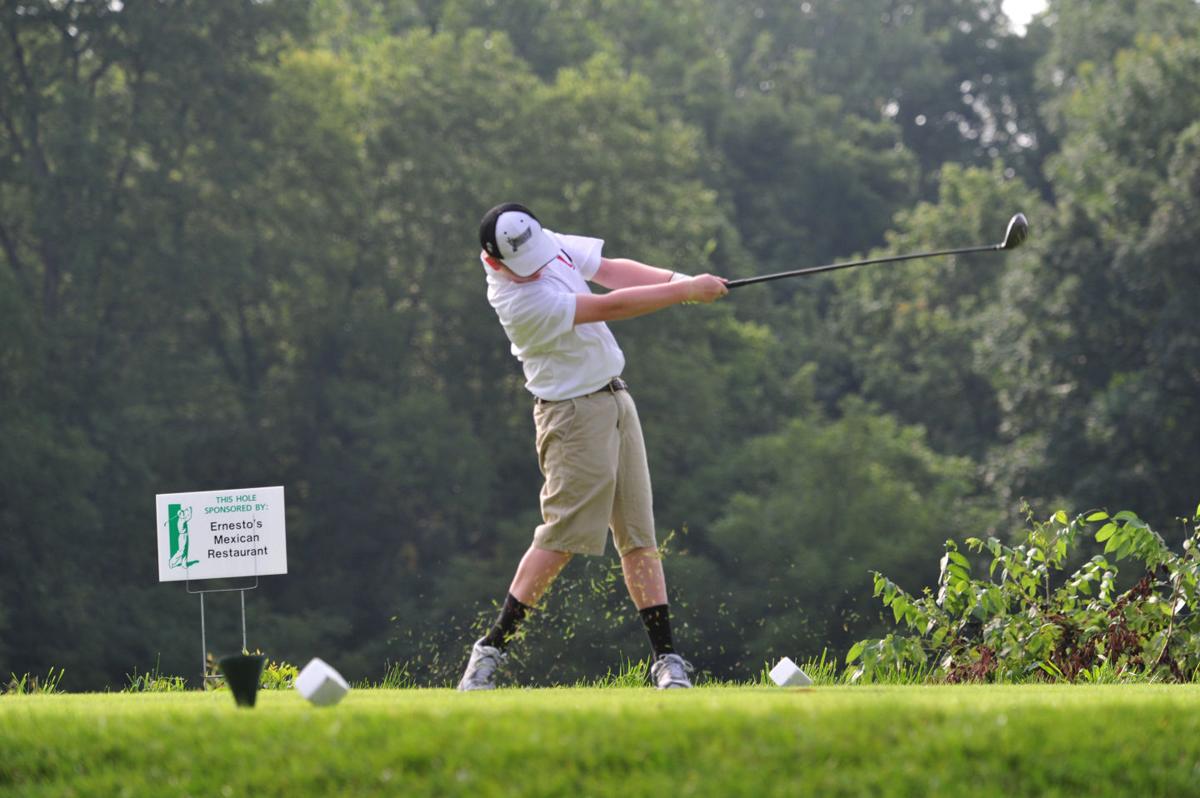 030ChamberJrGolfA14.jpg