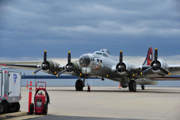 014B17MediaFlight14.jpg
