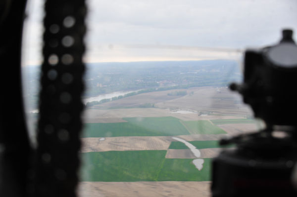 058B17MediaFlight14.jpg