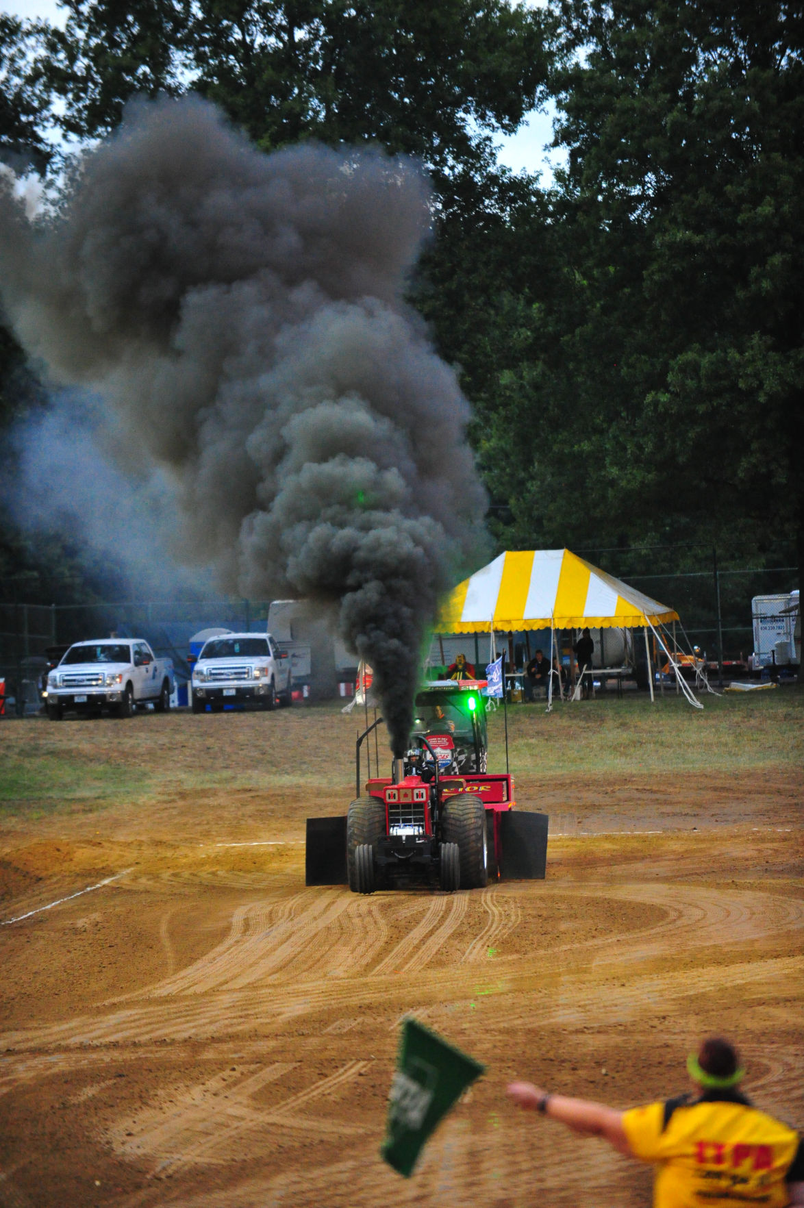 023SatNtTractor17.jpg