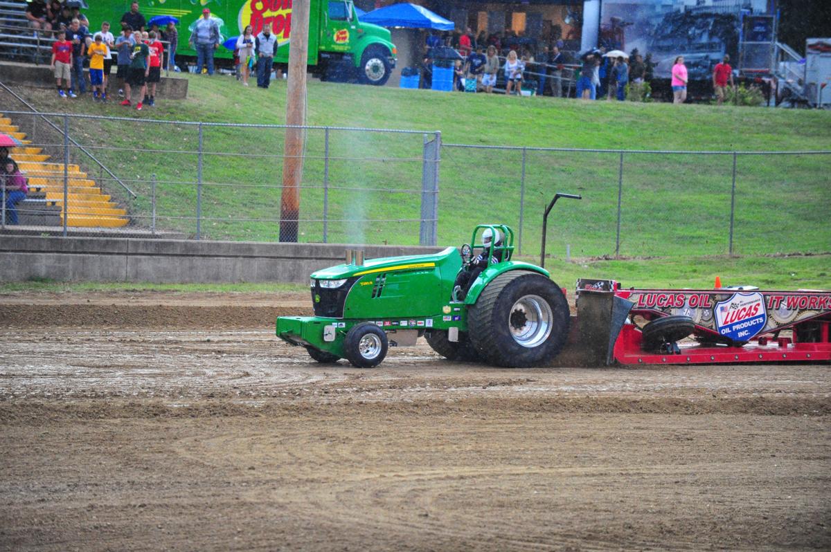 001SatNtTractor17.jpg