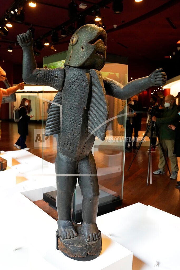 France Returning African Art