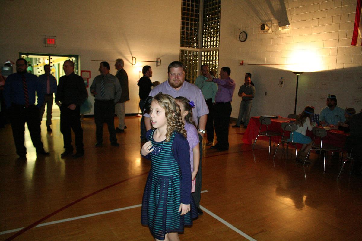 046002 SCN mom prom.gif.jpg