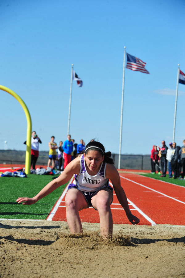 044UniRelaysB14.jpg