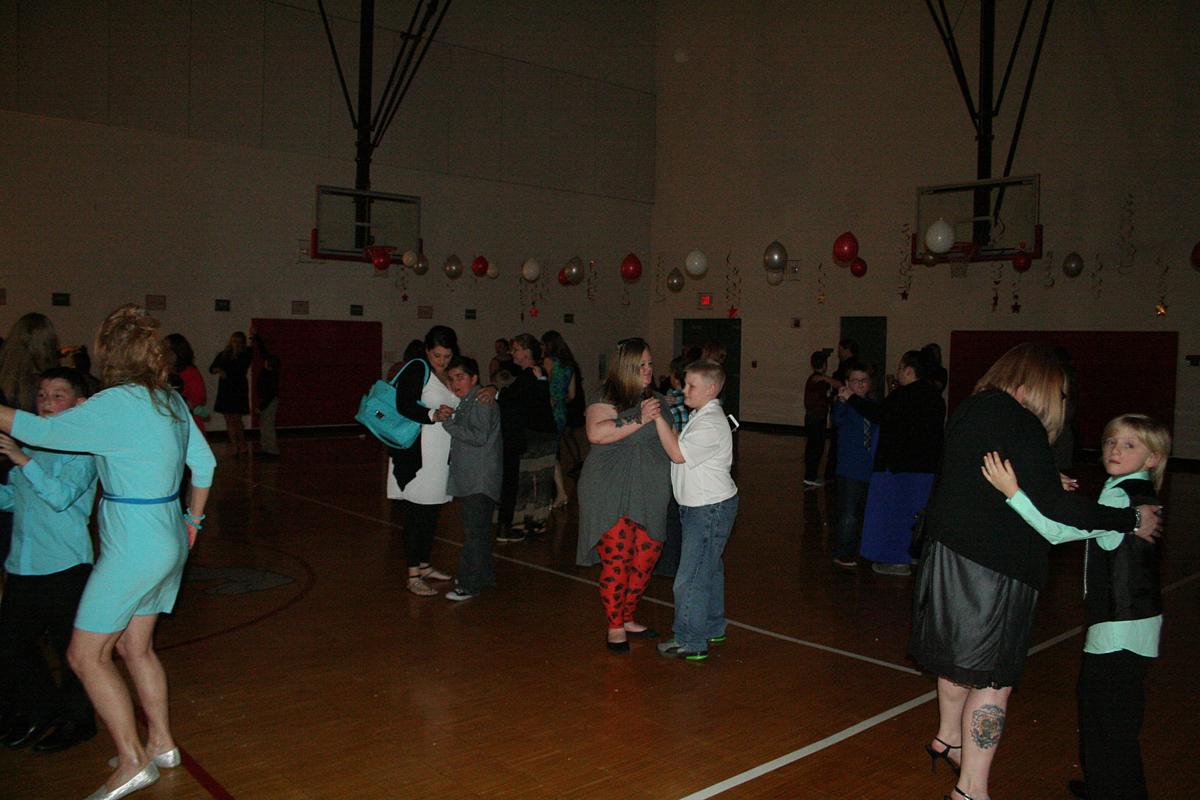 016002 SCN mom prom.gif.jpg