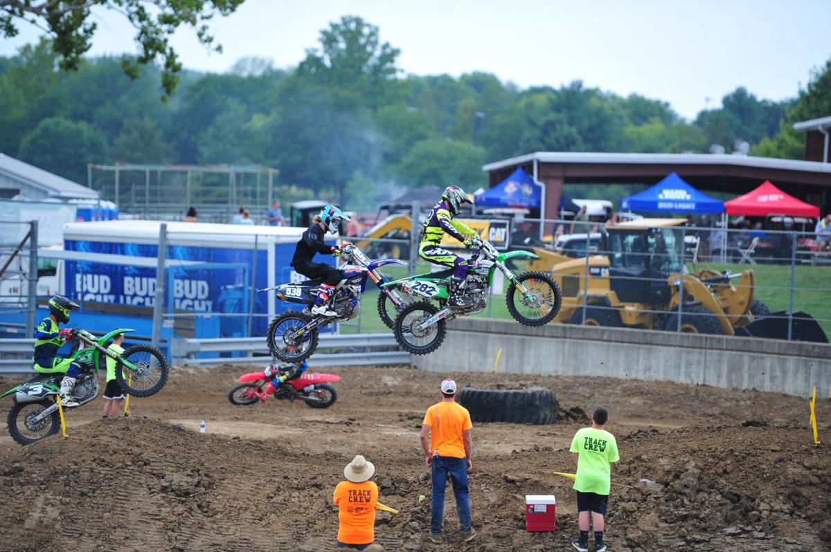 106T&CSunMotocross19.jpg