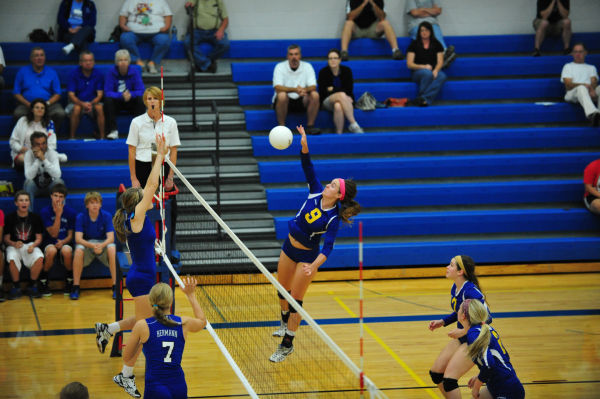 028HerTnyThuVB13.jpg