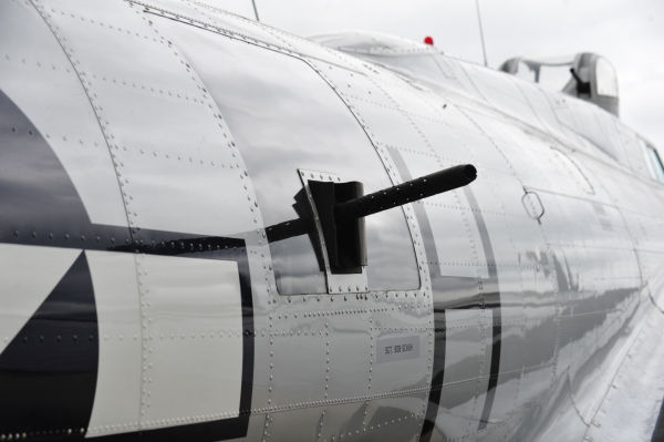 023B17MediaFlight14.jpg