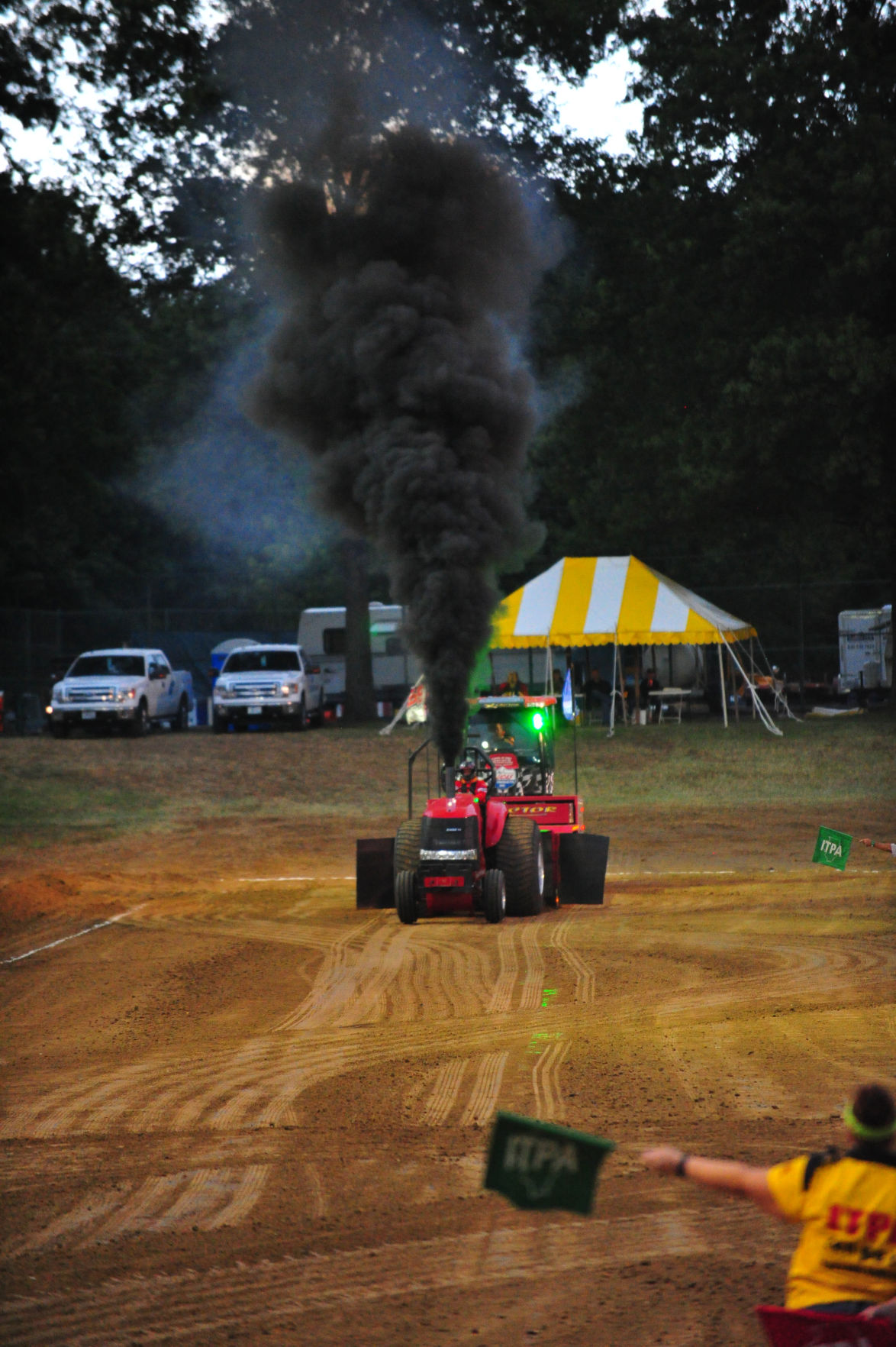 008SatNtTractor17.jpg