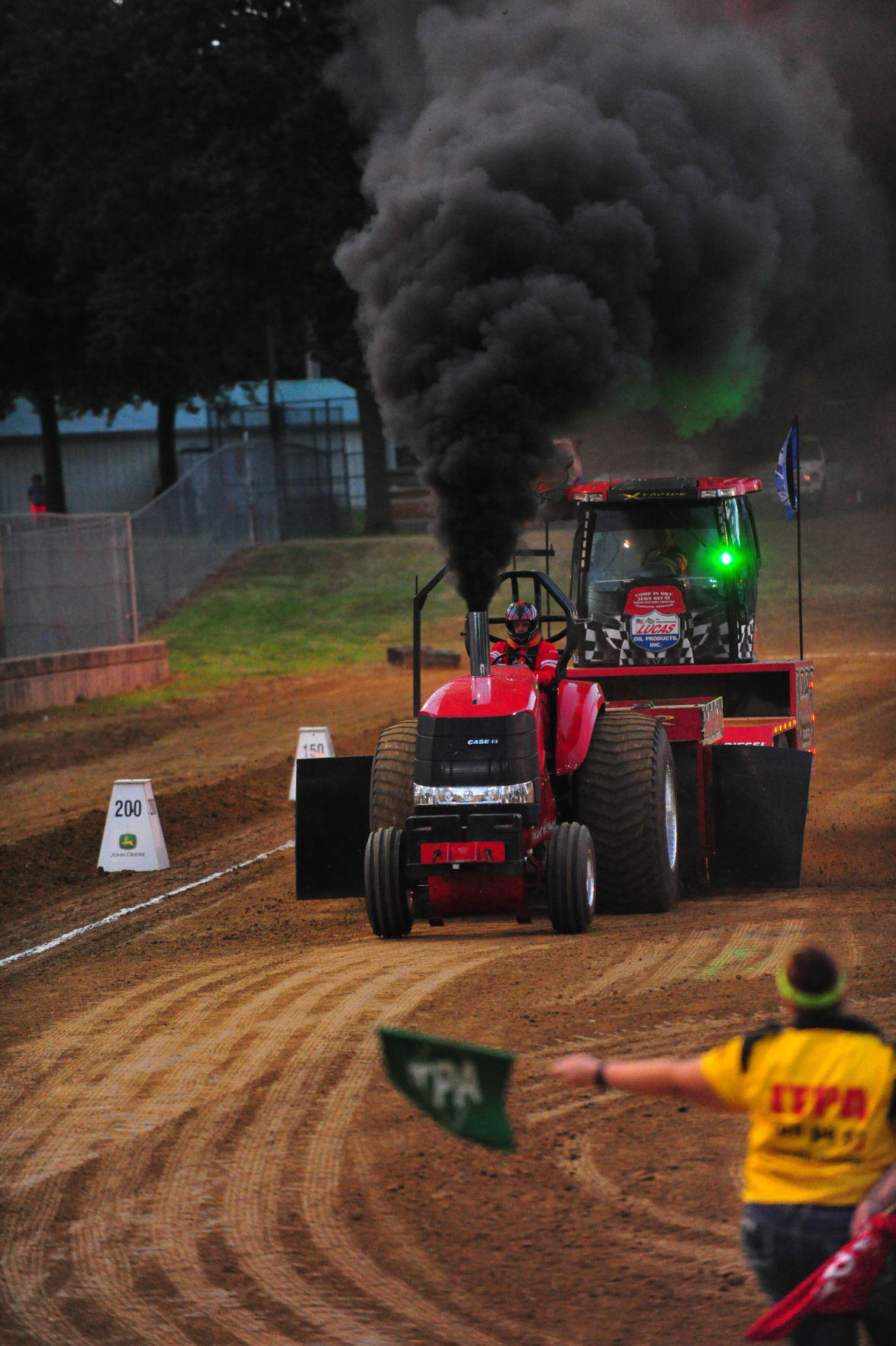 010SatNtTractor17.jpg