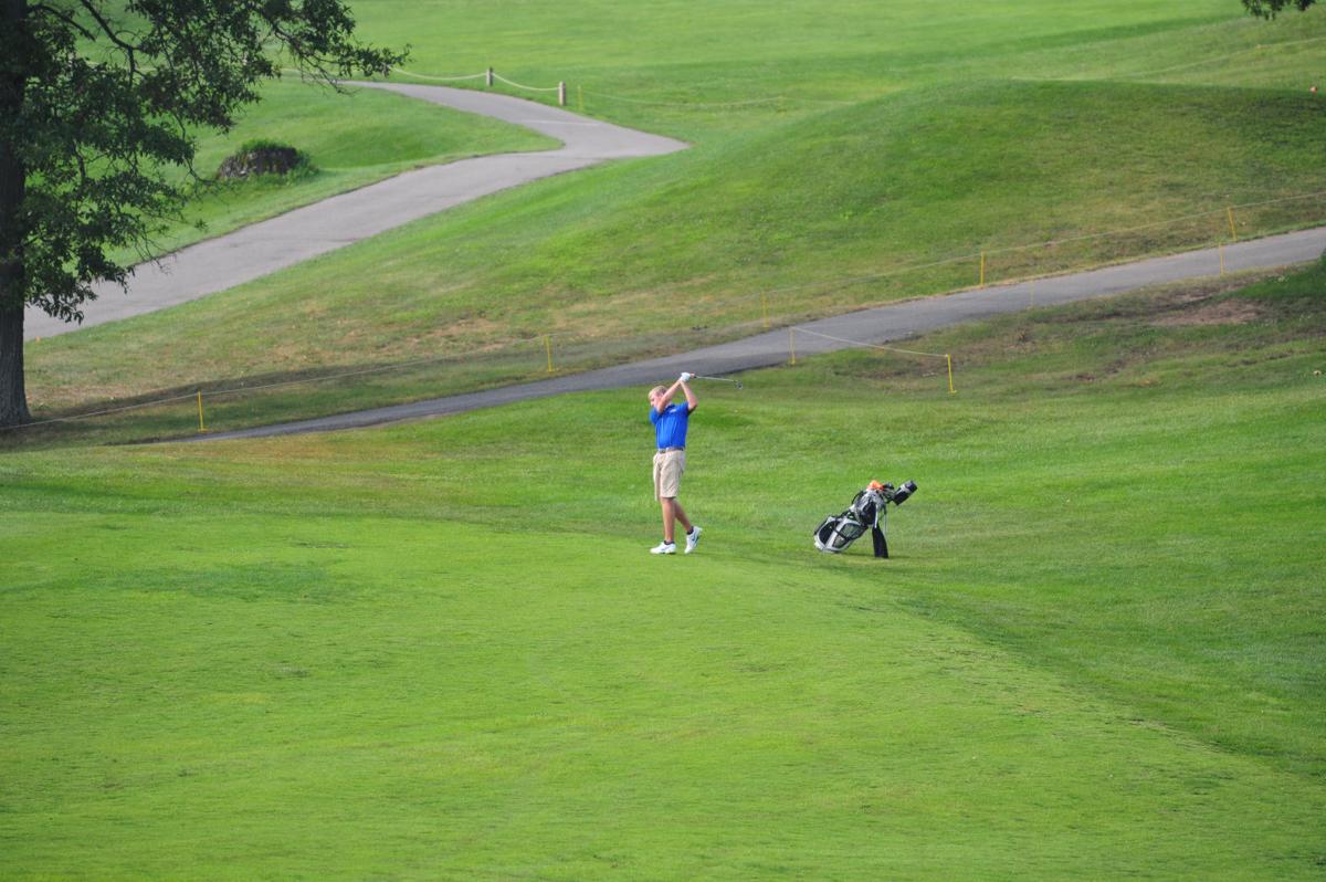 039ChamberJrGolfA14.jpg