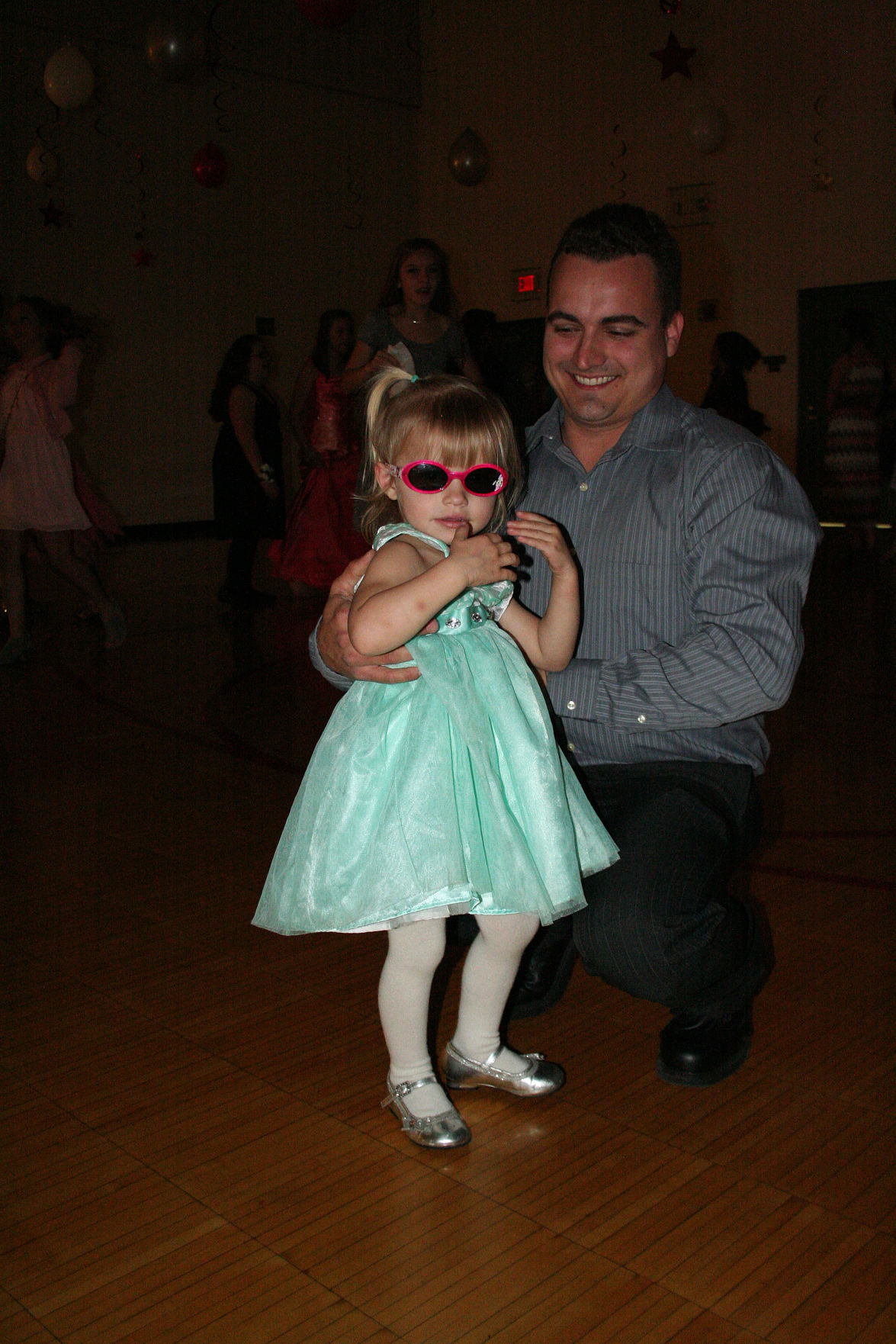 043002 SCN mom prom.gif.jpg