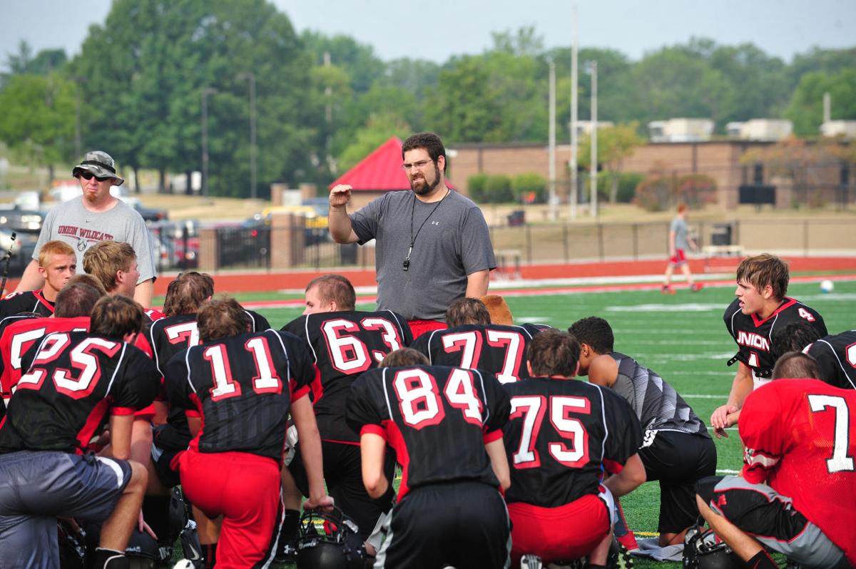 018UniFBPr14.jpg