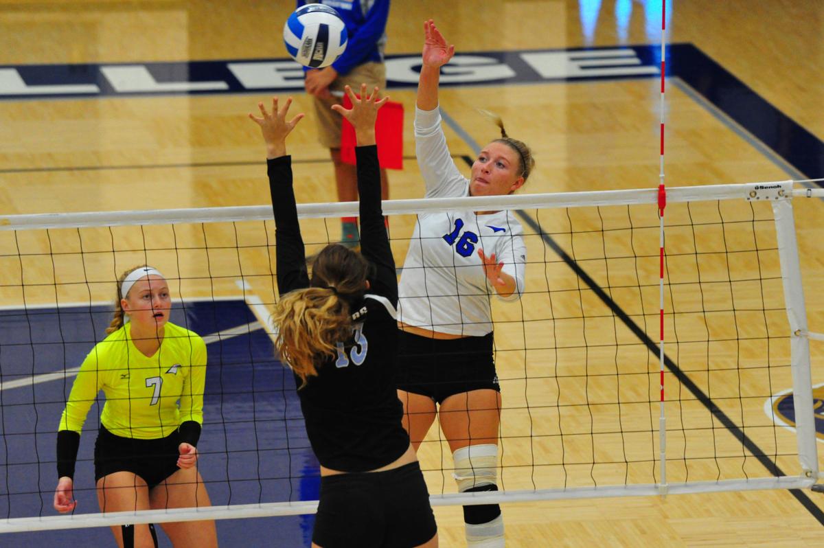 044ECCLVVB17.jpg