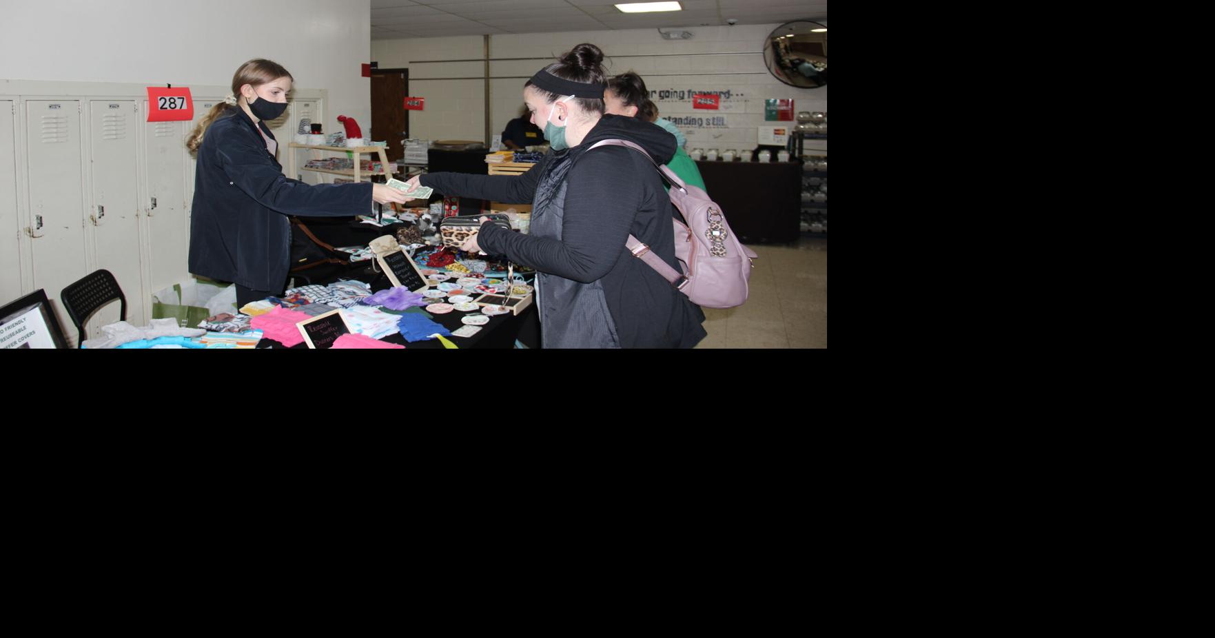 PHOTO GALLERY Union Middle School Craft Fair back for 37th time Fair