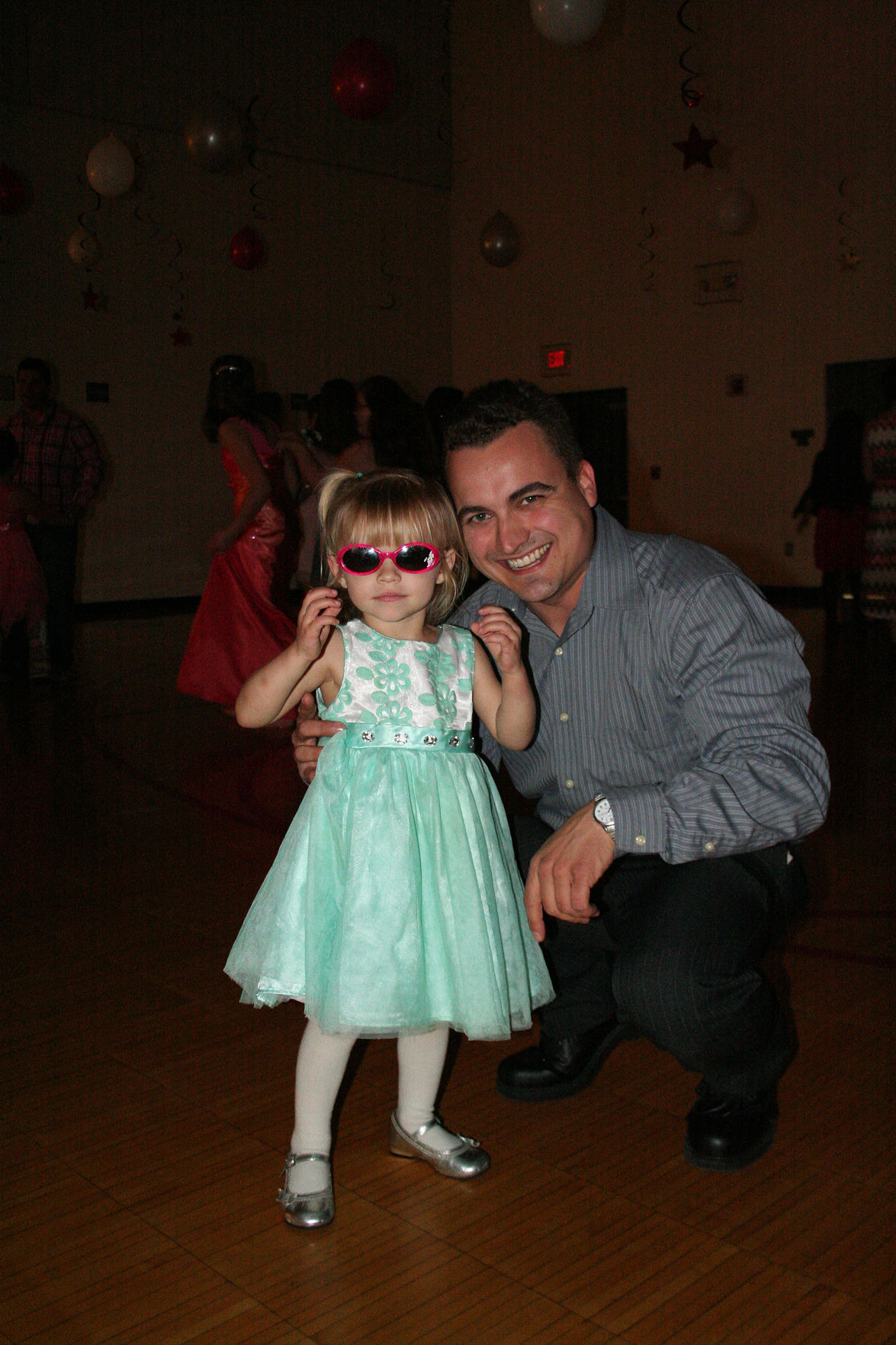 042002 SCN mom prom.gif.jpg