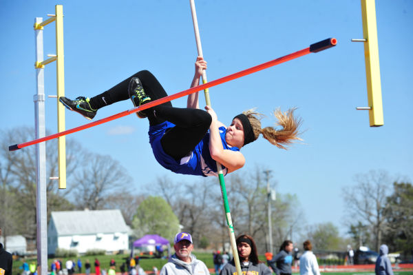 067UniRelaysA14.jpg