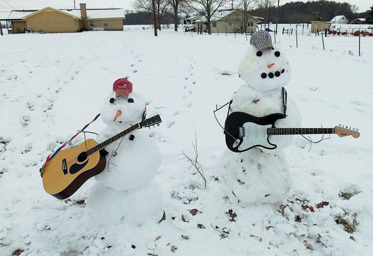 How To Vote In Best First Snowman Of 11 Contest Local News Enewscourier Com