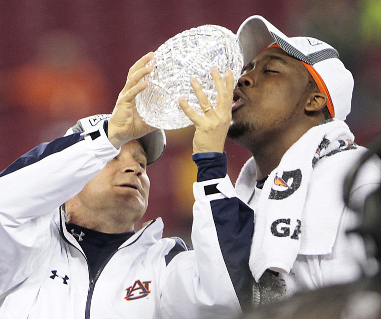 National champ Auburn on Sports Illustrated cover; What's next for  quarterback Cam Newton? 