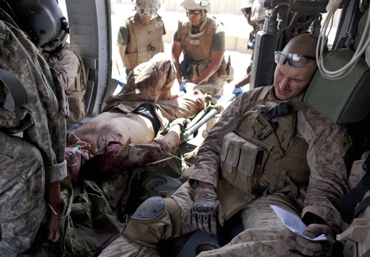 Wounded Marine Inspires Ap Photographer's Search 