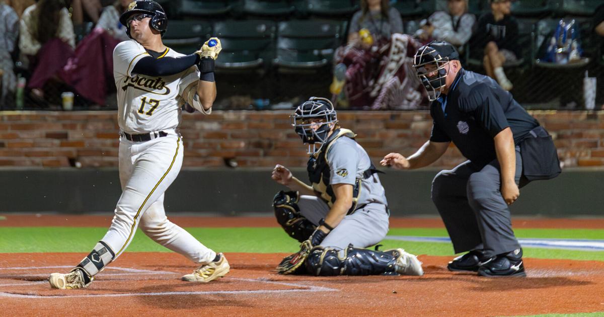 Bruins and Bobcats collect walk-off wins in World Series
