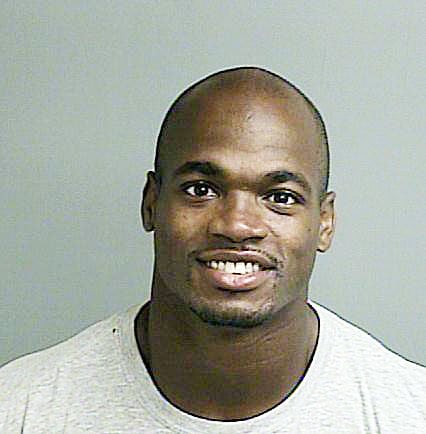 Vikings reinstate Adrian Peterson after child abuse charge, Sports
