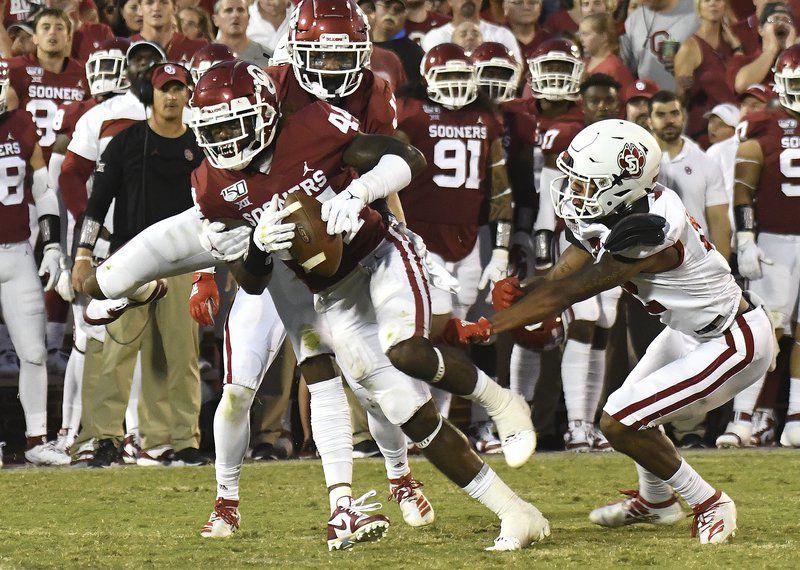 Ou Football Radley Hiles Helps Turn Over Coyotes Ou Osu