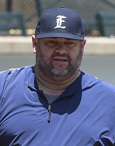 Former Majors skipper Jensen new Pacers softball coach