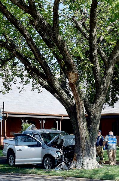 Enid man injured in Tuesday morning crash