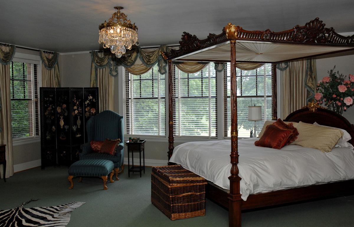 Photo slideshow Champlin Mansion Multimedia