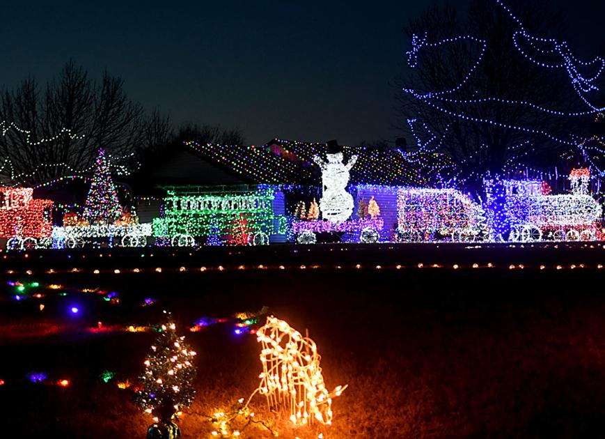 Christmas Lights In Enid Multimedia Enidnews Com Christmas Lights Near Joplin Mo 2021