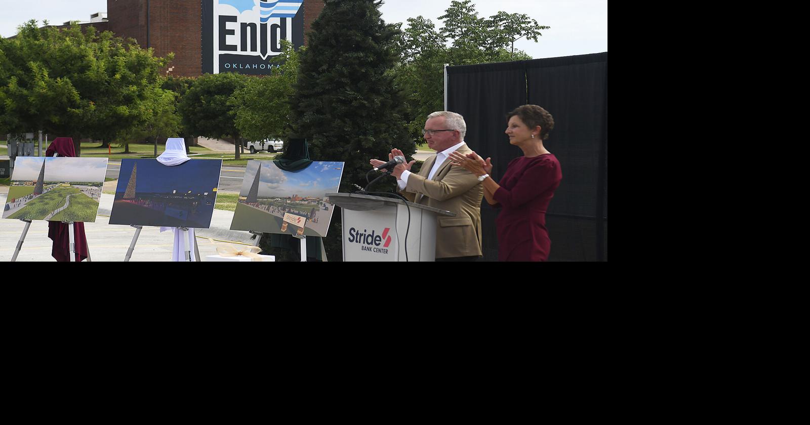 140foottall Christmas tree coming to Enid for new 42day holiday